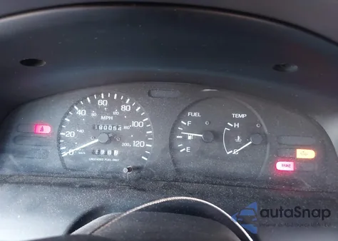 1995 Nissan Sentra Xe/Gxe/Gle z USA, uszkodzony, nr VIN 3N1AB41D0SL003948